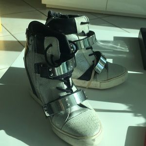 Aldo wedge booties. Good condition.